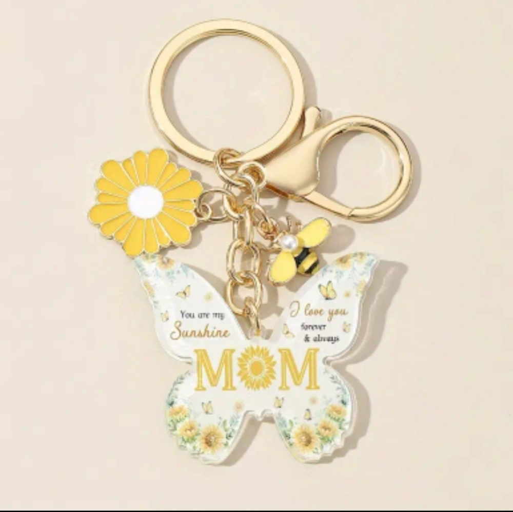 Personalized Sunshine Mom Butterfly Bag Charm & Keychain 🌼🐝💖 — “Sunshine Love